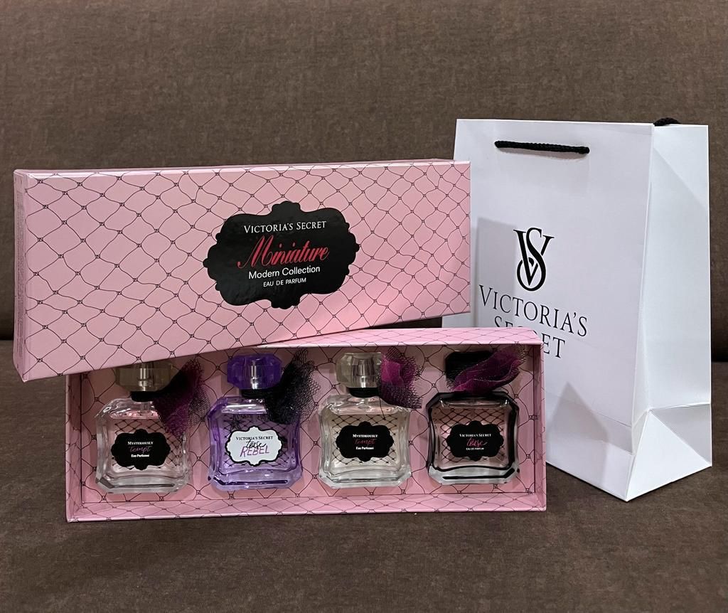 GIFT SET- VICTORIA'S SECRET MINIAHURE SET OF 4