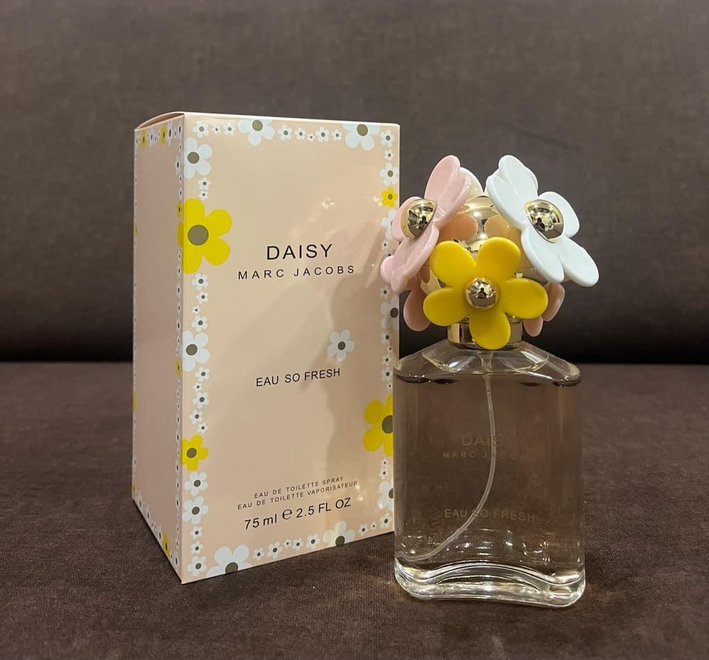 MARC JACOBS DAISY